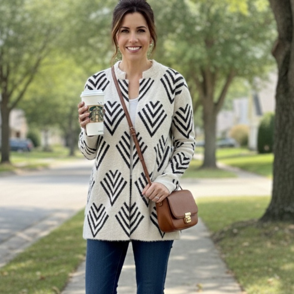 Belldini women's open-front cardigan sweater chevron pattern- size small